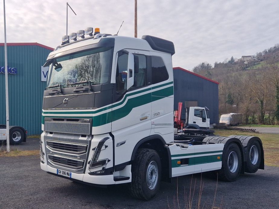Carrosserie Velay Services Trucks